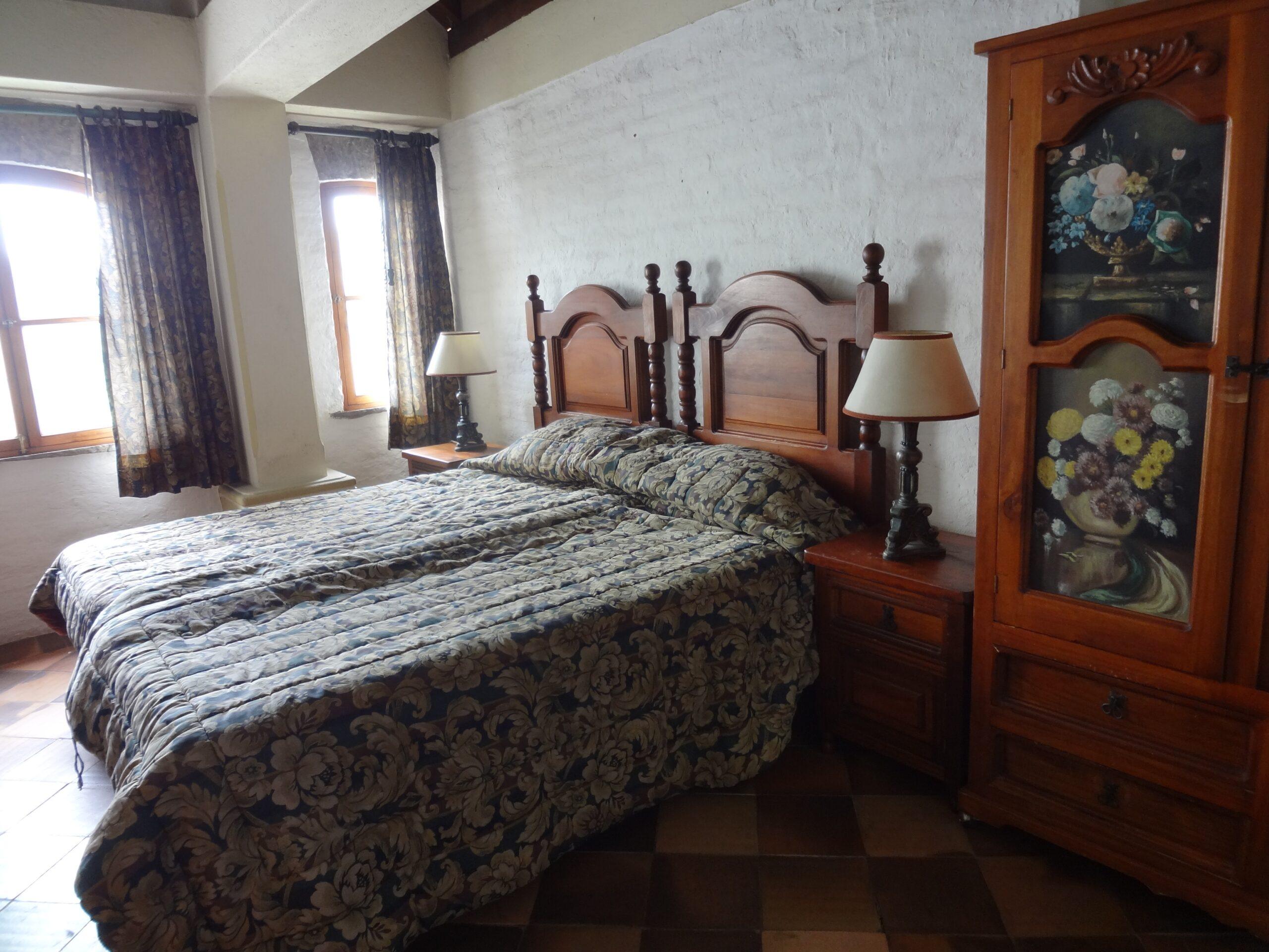 19. Bedroom Mac 5..._