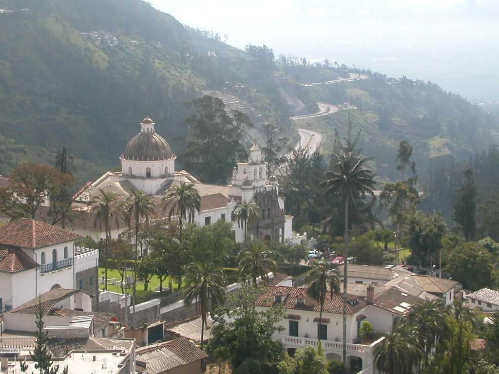 30. Vista Iglesia Guapulo
